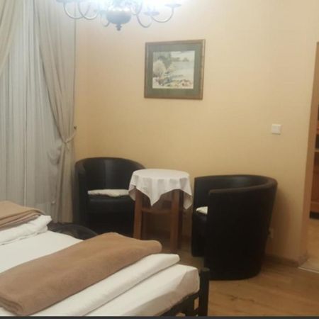 Appartements Andrea โคลสเตนอบวร์ก ภายนอก รูปภาพ