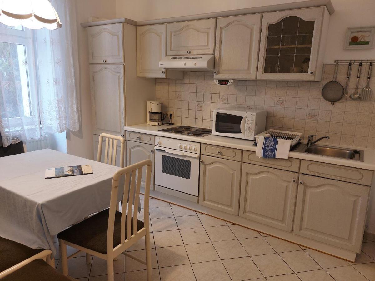 Appartements Andrea โคลสเตนอบวร์ก ภายนอก รูปภาพ